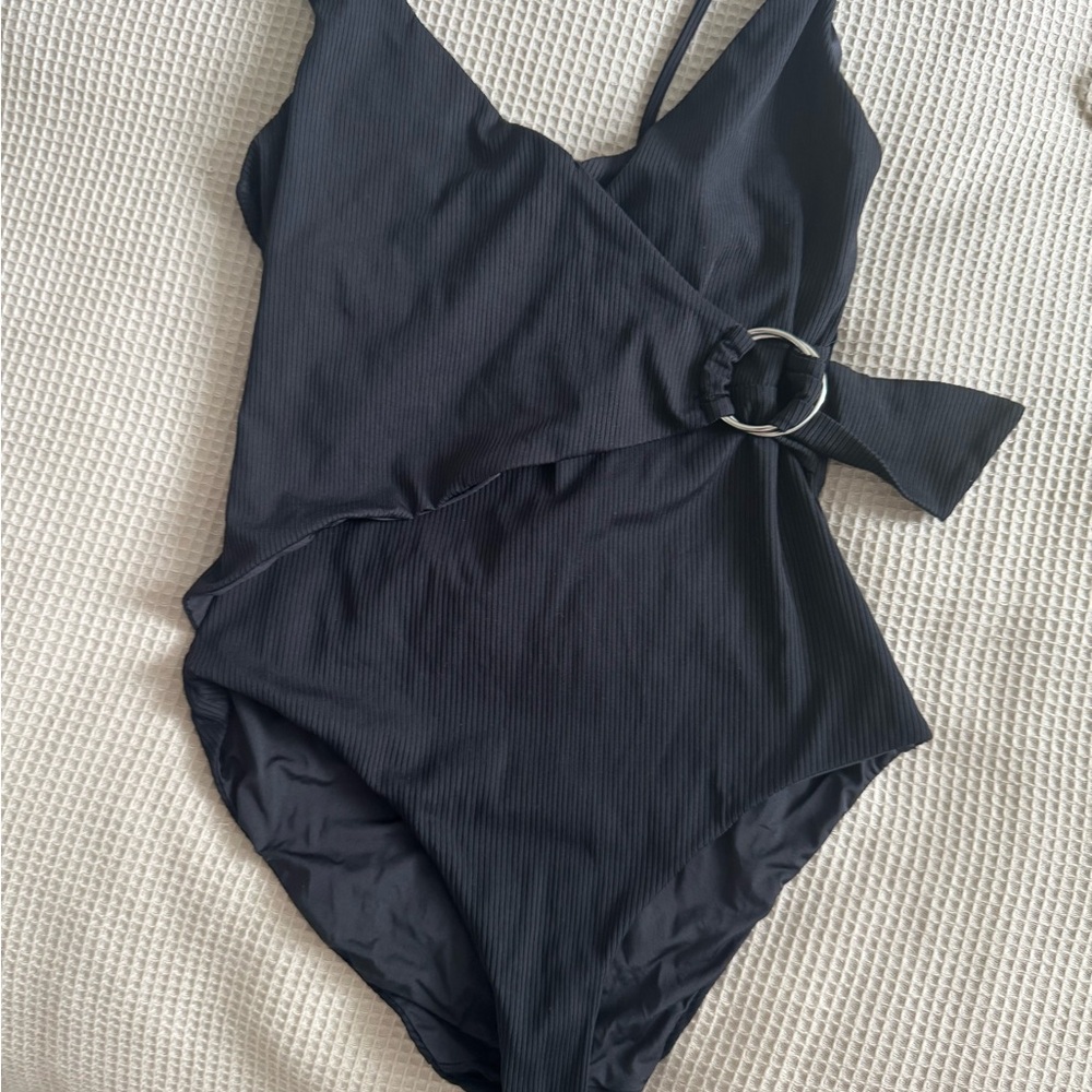 Onus Black One-Piece Swimsuit with Ring Detail Sz M
